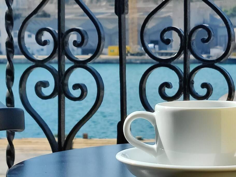 Deck 3 Savynomad Harbour Residences Wow Views Cospicua エクステリア 写真